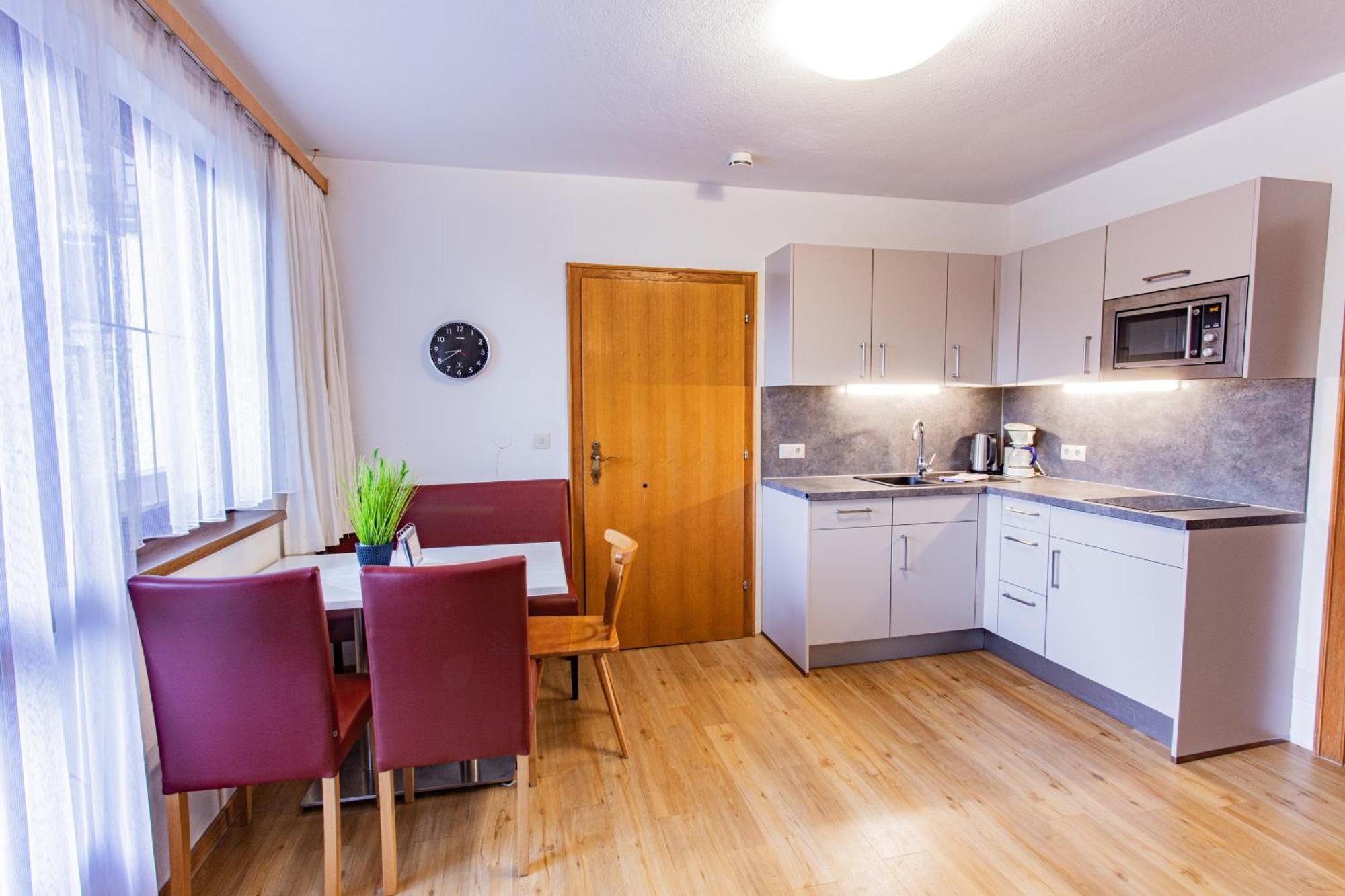 City Life 1 By Alpenidyll Apartments Schladming Luaran gambar